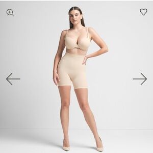 SKIMS Seamless Cream Shapewear short